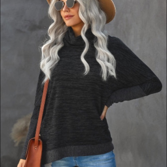 NEW‼️Black Turtleneck Bat Sleeve Tunic - sweater - Picture 8 of 9